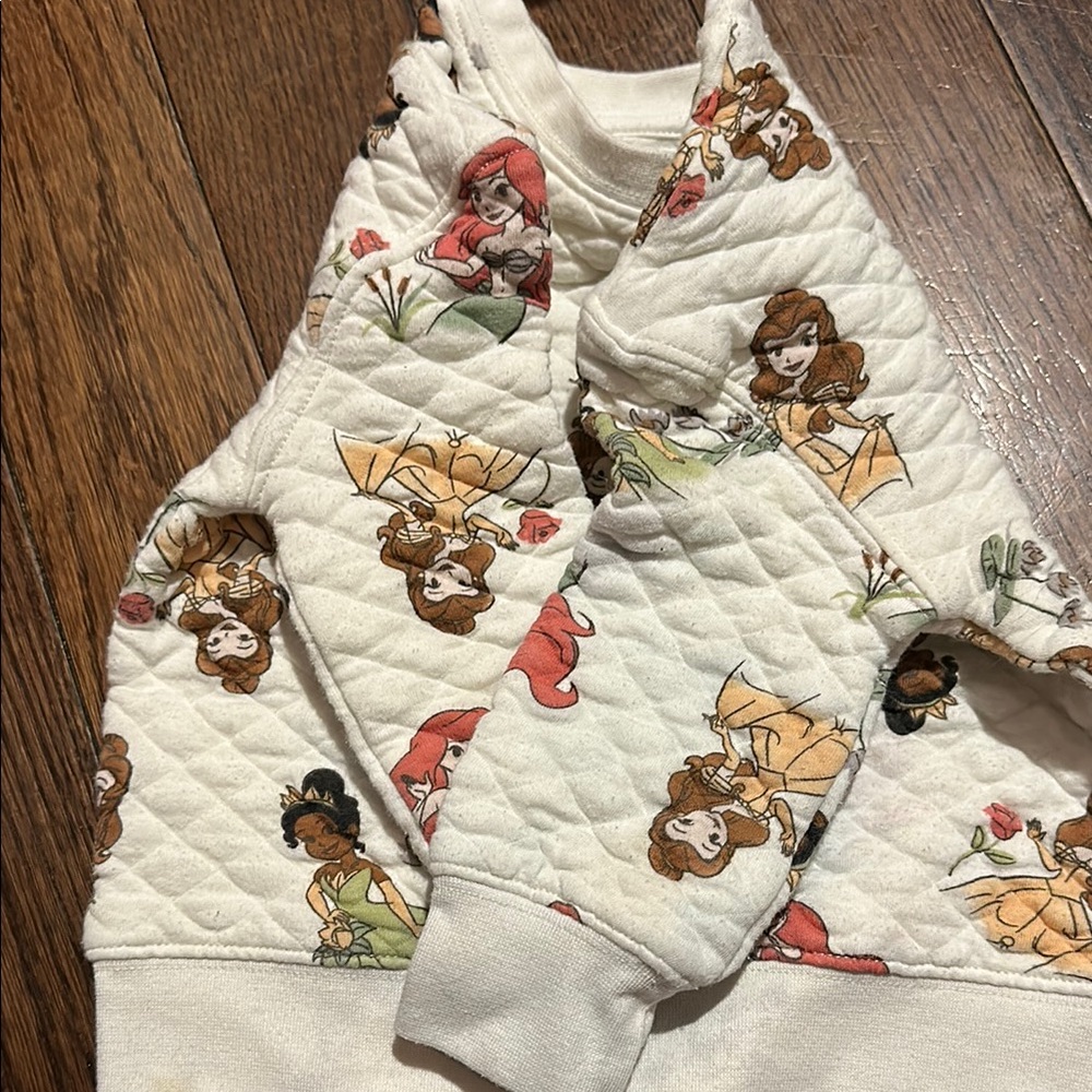 Disney White Quilted Sweatshirt with Cartoon Print - Picture 3 of 3